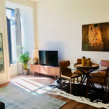 Exclusive 1 Bedroom Flat In The Heart Of Lizbona