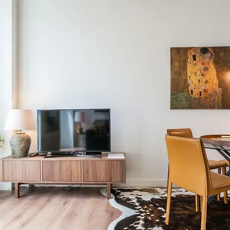 Exclusive 1 Bedroom Flat In The Heart Of Lisbon