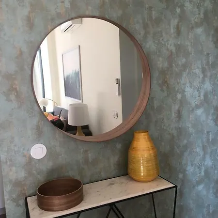 Exclusive 1 Bedroom Flat In The Heart Of Διαμέρισμα